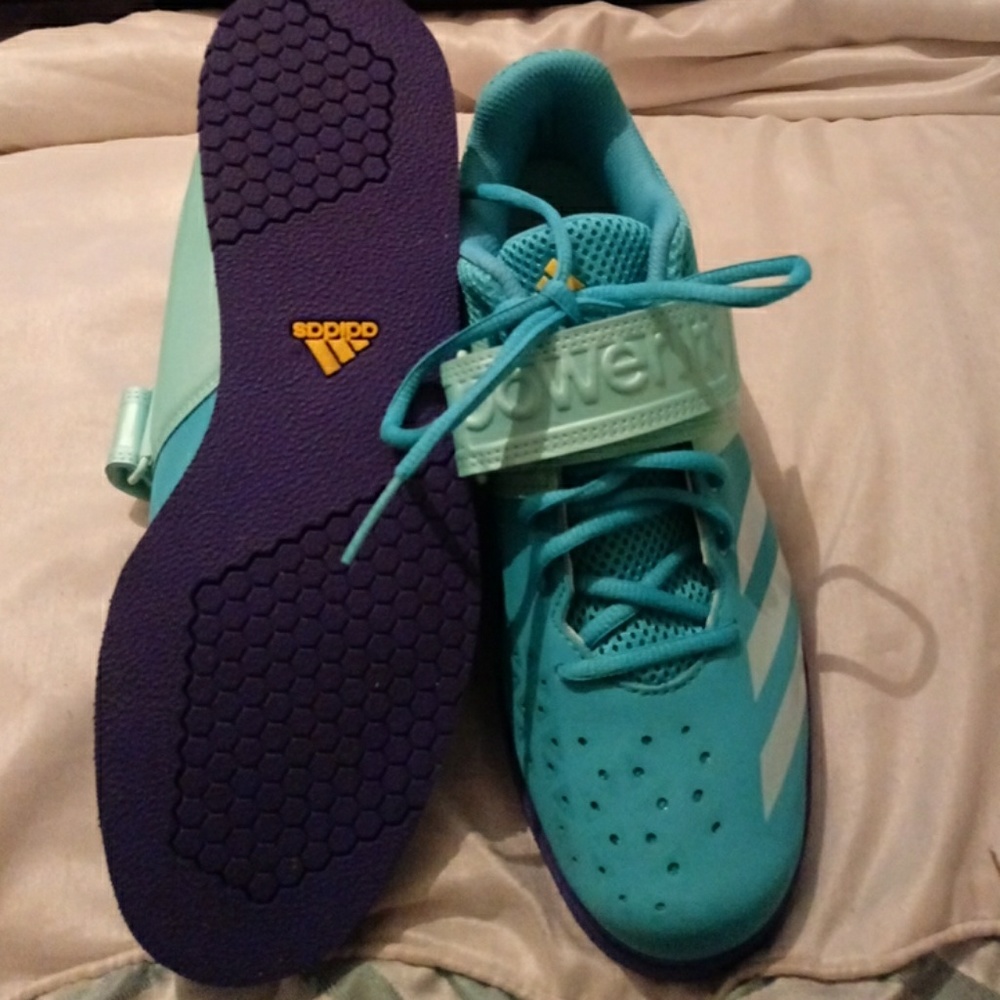 Adidas - Picture 2 of 4